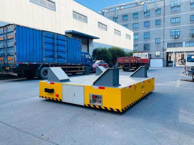 AGV移動(dòng)運(yùn)輸車的安全保護(hù)功能如何保障？